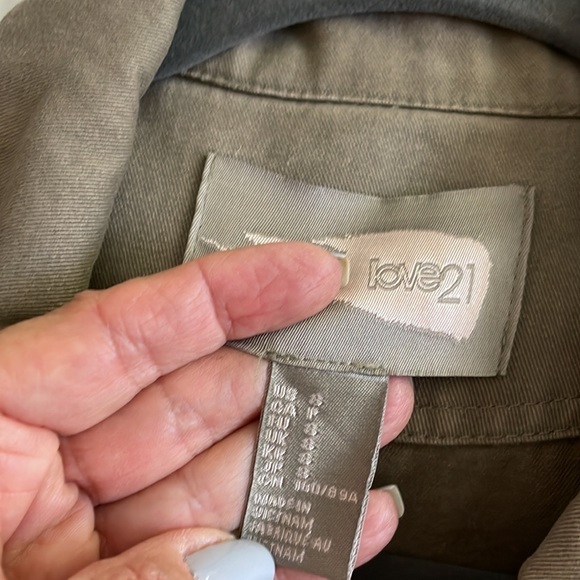 Jacket - Picture 4 of 9